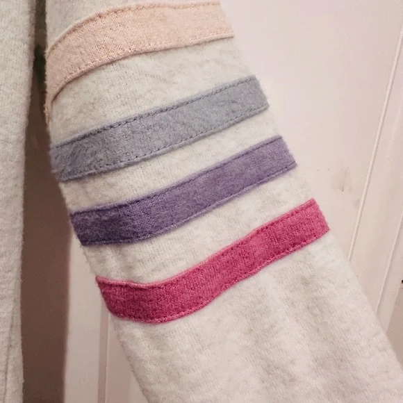 Girls' Light Gray Sweatshirt with Pastel Stripe Sleeves - Picture 5 of 5